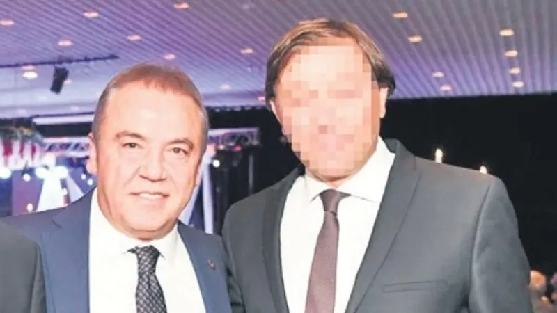 Antalya'da Yolsuzluk Depremi! Özel Kalem Çalışanına Daire Şoku!