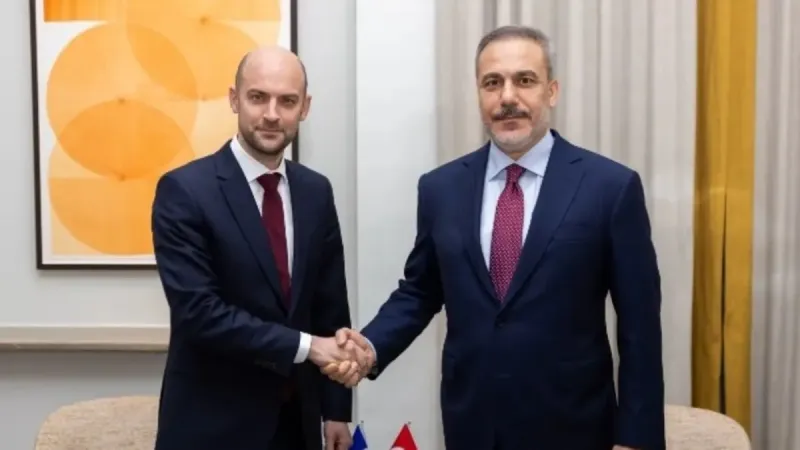 Bakan Fidan Fransız mevkidaşı ile görüştü!