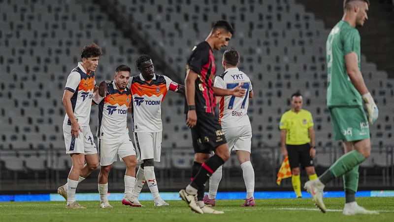 Nuri Şahin'den Muhteşem Başlangıç! Başakşehir Fark Attı