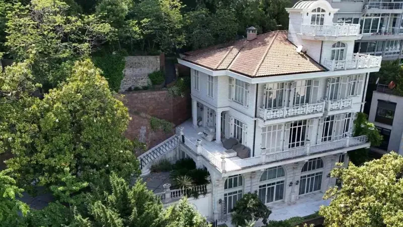 Boğazın en pahalılarından Beyaz Köşk dördüncü ihalede satıldı