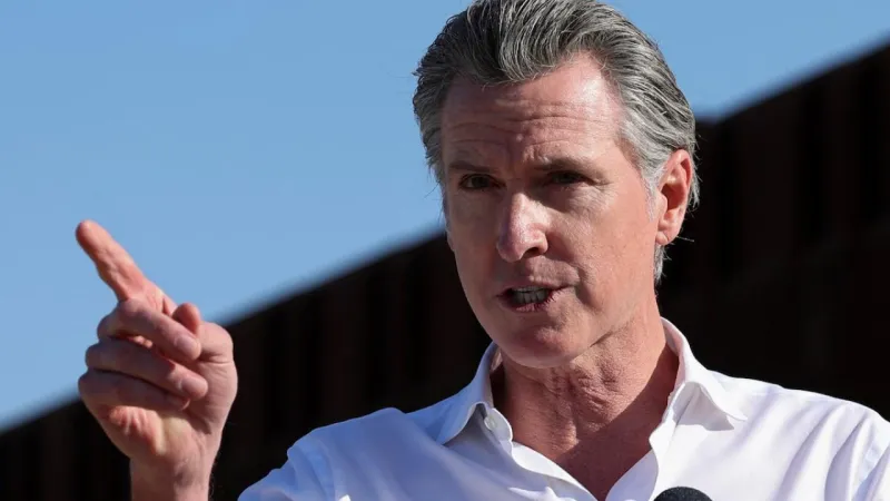 California Valisi, Trump'ın Los Angeles'ta asker kullanmasını engellemek için mahkemeye başvurdu