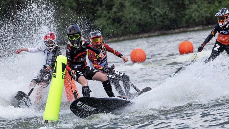 Çeşme'de Motosurf Şöleni! Dünya Şampiyonası Heyecanı Başlıyor