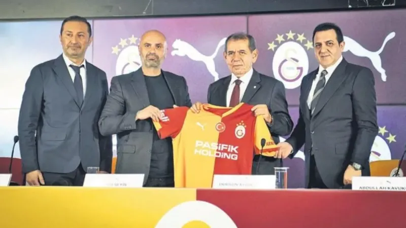 Osimhen'i Kaptık! İcardi'ye Destek Sürüyor