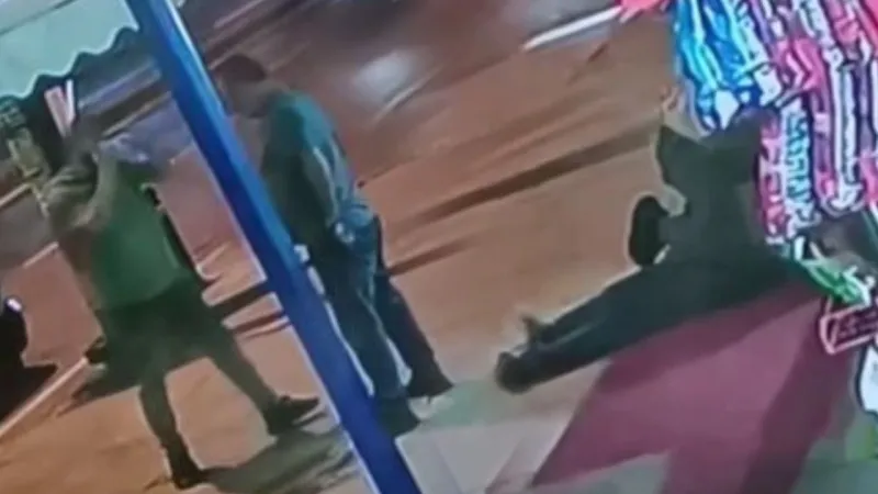 Darp ettiği kişiyi kalp masajıyla hayata döndürmeye çalıştı!