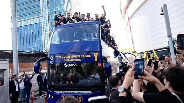 Fenerbahçe Beko, EuroLeague şampiyonluğunu kutluyor!