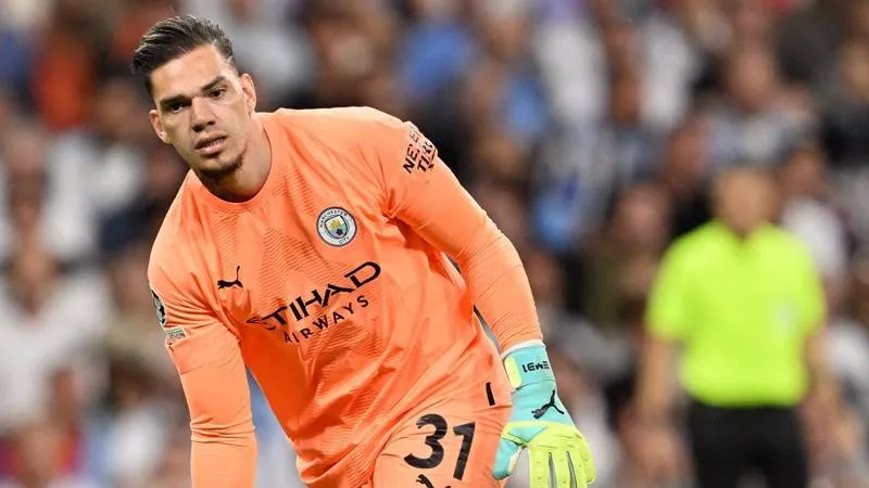 Fenerbahçe de devreye girdi; Mourinho'dan Ederson'a "ikna" telefonu