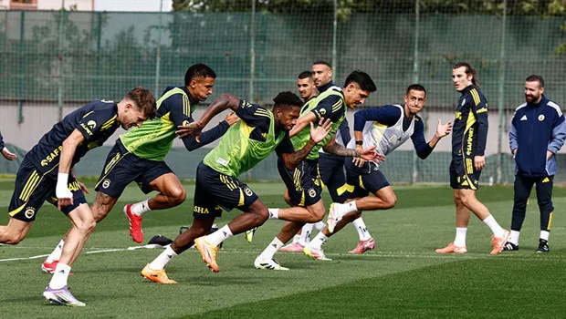 Fenerbahçe Samsunspor Deplasmanına Hazır! Kritik Maç Öncesi Son Gelişmeler