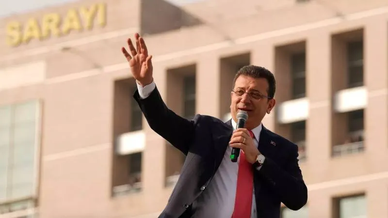 Fikret Bila: CHP’li belediyelerin başarısı iktidarın korkulu rüyası oldu