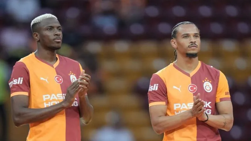 Galatasaray, Osimhen ve Sane için statta imza töreni düzenledi