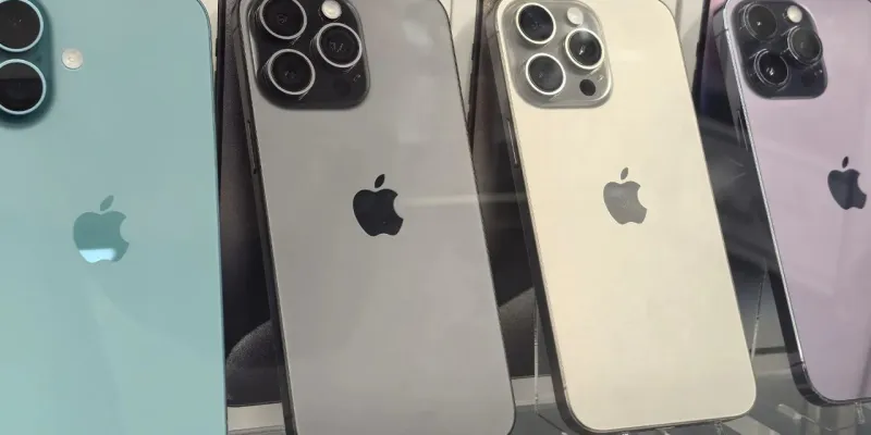 iPhone'lara Zam Mı Geliyor? Trump'tan Apple'a Şok Tarife Tehdidi!