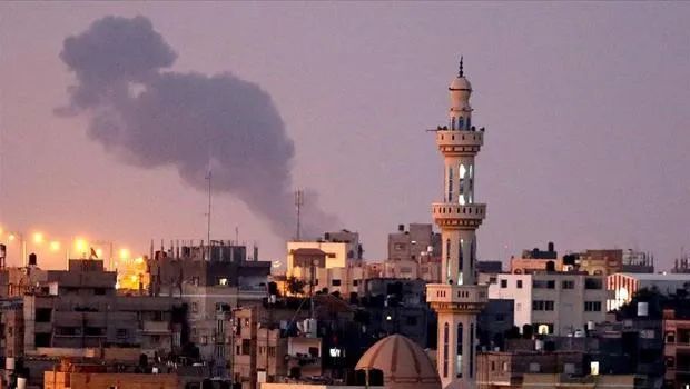 Gazze'de Katliam! İsrail Evleri Vurdu: 5 Ölü! Şoke Eden Saldırı