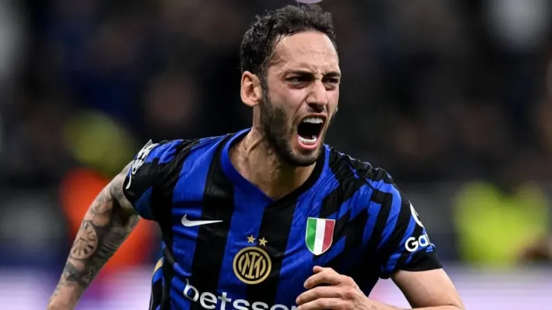 Çalhanoğlu Galatasaray'a mı? Transferde Şok Gelişme!