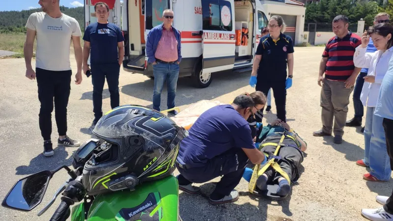 Keşan'da Feci Kaza! Motosiklet Sürücüsü Hayata Tutunmaya Çalışıyor