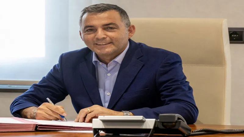 Manavgat Belediyesi'nde Rüşvet Operasyonu! Başkan Kara Tutuklandı mı?