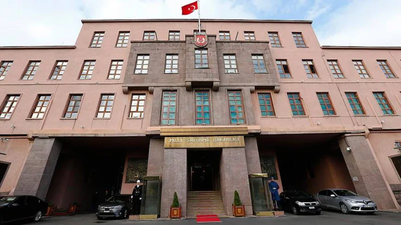 MSB: Türkiye ve Birleşik Krallık arasında kapsamlı savunma ve güvenlik istişareleri gerçekleştirildi
