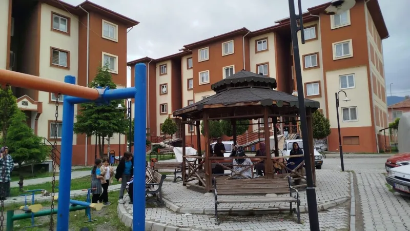 Amasya Sallandı! 4.4 Şiddetindeki Deprem Panik Yarattı