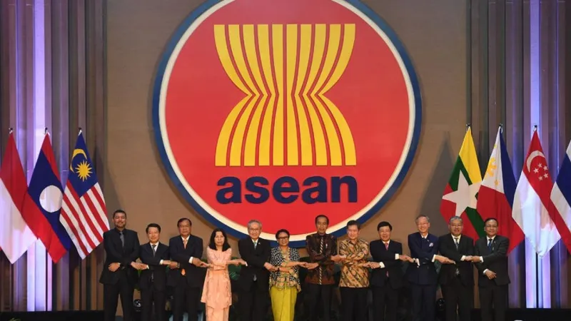 ASEAN'dan Şok Hamle! Para Fonuyla Dolar Saltanatına Son Mu?