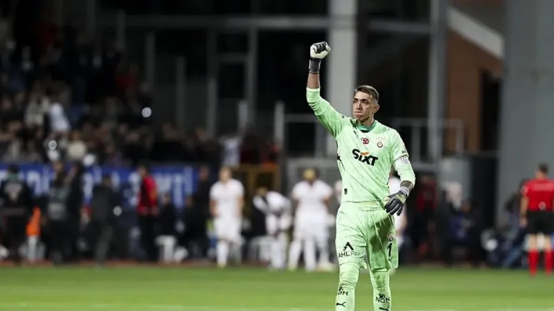Muslera Efsanesi: Korkmaz'ın Rekoru Tehlikede mi?