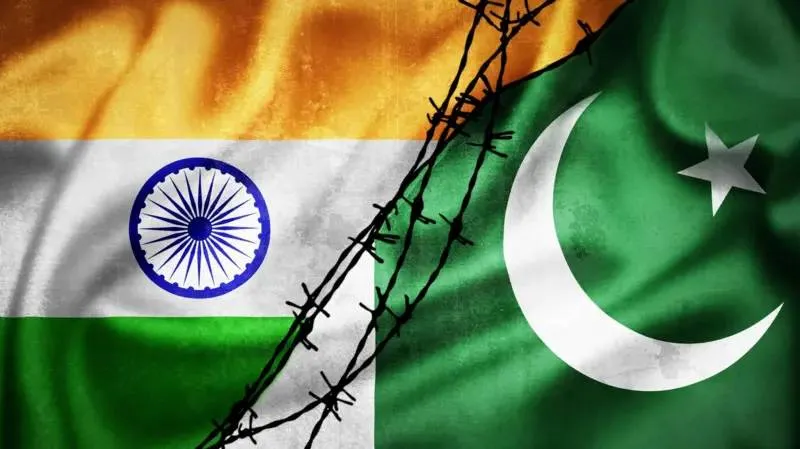 Hindistan Savunma Bakanlığı: Pakistan sınırına yakın 26 noktada İHA ve SİHA'lar tespit ettik
