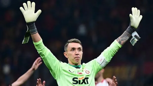 Icardi'den Muslera'ya Veda Çağrısı mı? Yıldızdan Şok İstek!