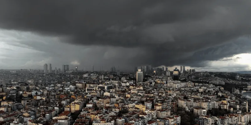 Meteorolojiden 8 il için sarı kod: Hafta sonu her yere kuvvetli yağış geliyor