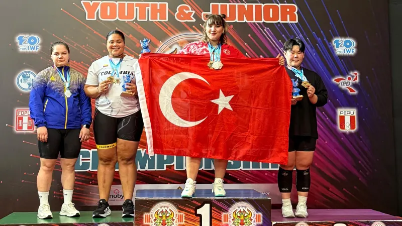 Milli halterci Fatmagül Çevik dünya şampiyonu 