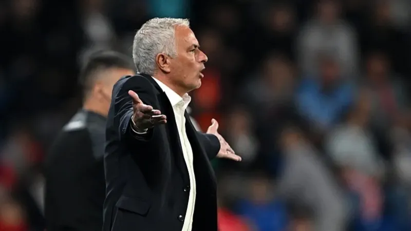Mourinho'dan Fenerbahçe'ye Bomba Transfer Listesi! O 4 Yıldız Kim?