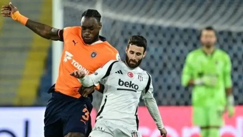 SON DAKİKA: Beşiktaş - Başakşehir | Zorlu maçta 11'ler belli oldu...