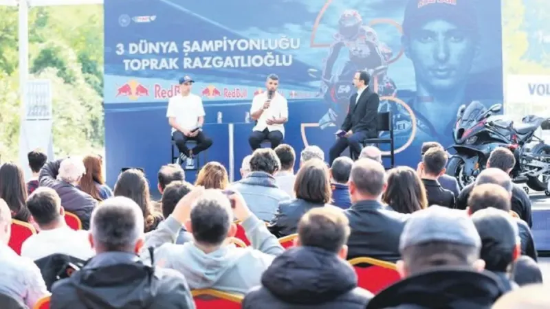 Toprak Razgatlıoğlu'ndan MotoGP'ye Transfer Sinyali! Isınıp Kazanacak