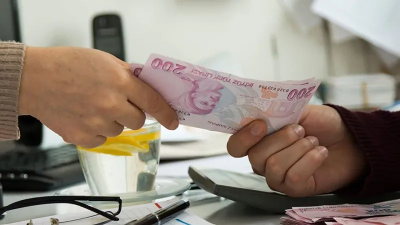 Polis, öğretmen ve hemşire... İşte memurların zamlı 2026 maaşları