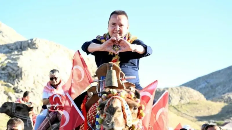 Böcek'ten Rüşvet Saltanatı! Antalya'da Şok Gözaltılar