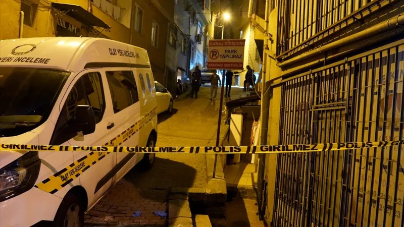 Şişli'de polisle silahlı çatışmaya giren kişi ikna edilerek gözaltına alındı