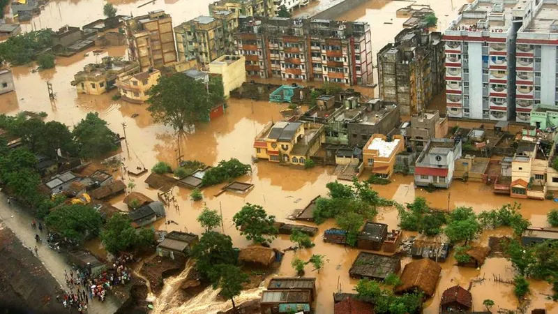 Tayland'da sel vuran Songkhla eyaletinde olağanüstü hal ilan edildi