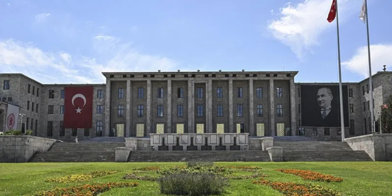 TBMM'de sinyal vermeye başladı