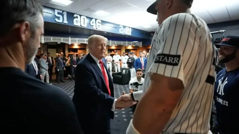 Trump, New York'ta izlediği Yankees beyzbol takımının maçında yuhalandı