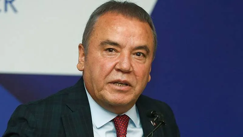 Tutuklanan Muhittin Böcek'in savcılık ifadesi: Sayıştay denetimlerinde sıkıntı çıkmadı, ihaleler Kamu İhale Kurumu denetimine açık, 1 eve minnet edecek biri değilim!