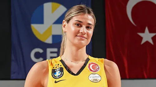 VakıfBank'a Sırp smaçör